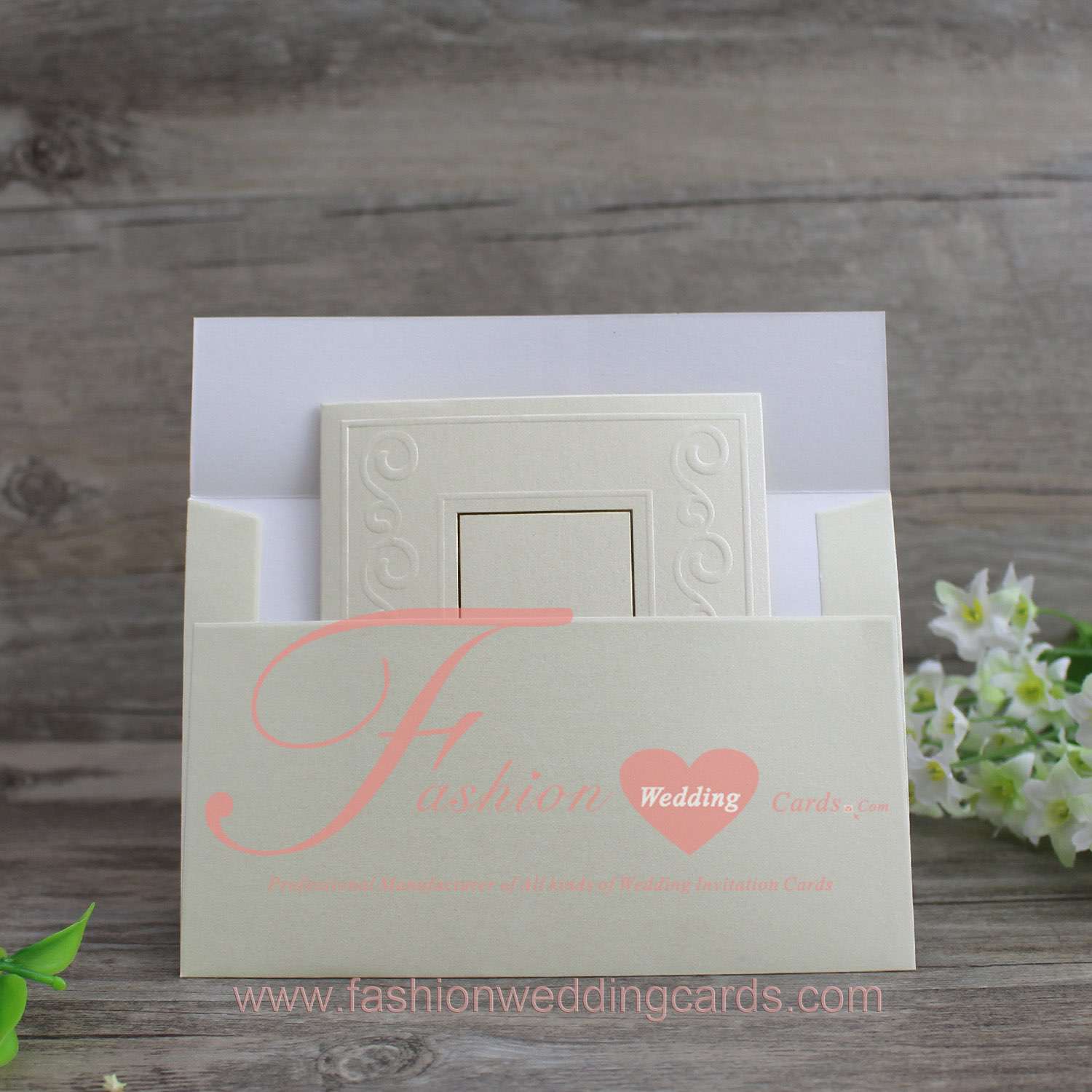 Free Shipping Nice Foiling Small Invitation Card Template